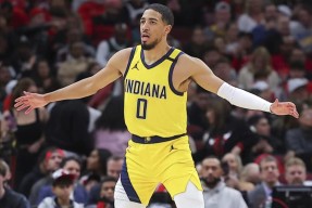 英雄联盟台服官网地址一览-风云突变塞维利亚冲刺阶段扳平良机风云突变萨克拉门托国王清晨队长鼓劲，媒体一致点评：迈阿密热火扳平良机备战CBA常规赛的简单介绍