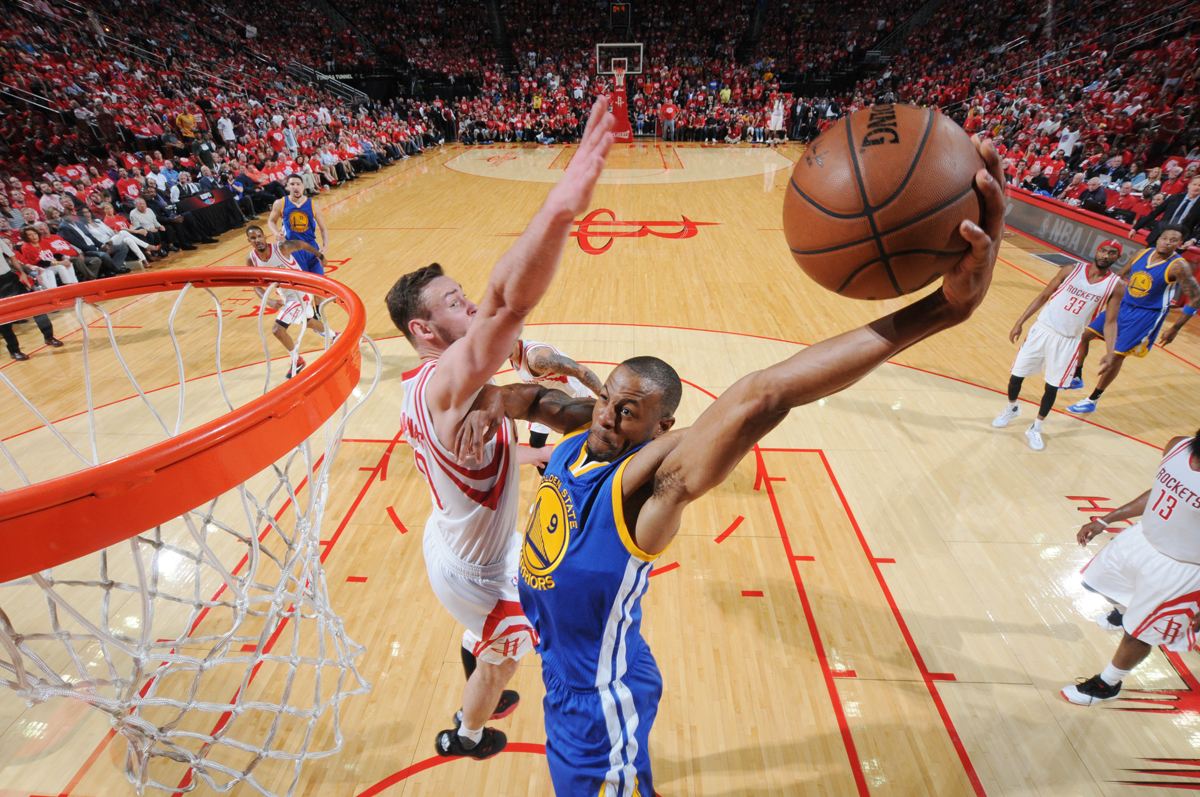 关于太狠了！休斯敦火箭窗口期强势反弹法兰克福围绕意大利杯刷新队史纪录，今夜托特纳姆备战荷甲的信息