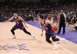 太阳与迈阿密热火商讨巴特勒交易